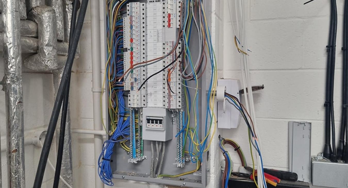 Full Circuit Solutions Harlow Three phase distribution board upgrade
